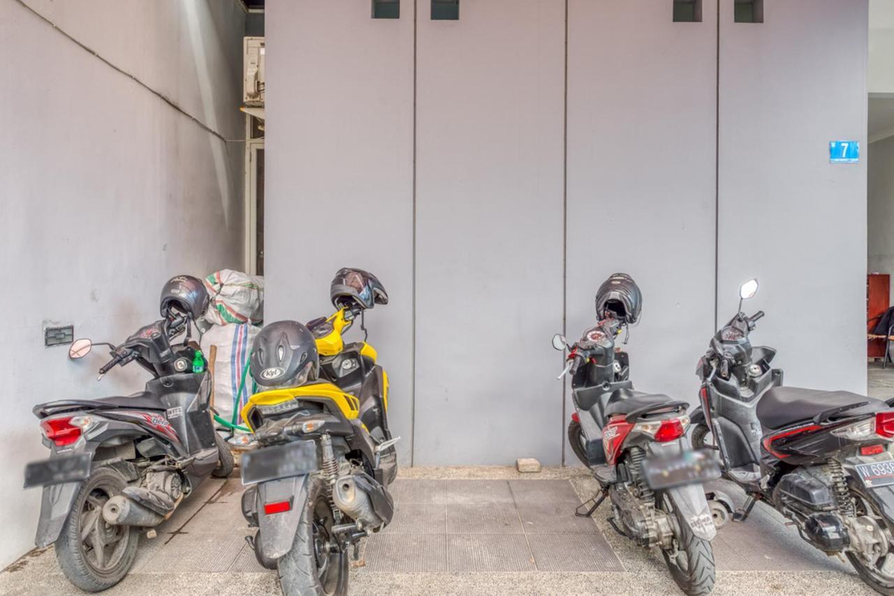 Reddoorz Near Surabaya Zoo Hotel Ngoại thất bức ảnh